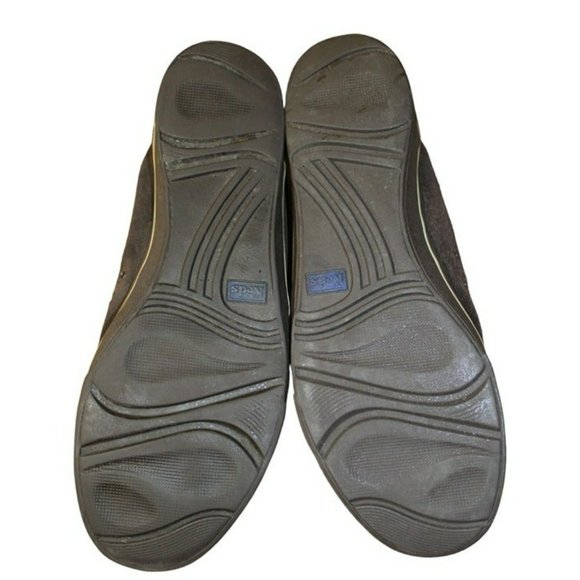 Ked's Espresso Brown Suede Sneakers With White Polka Dot Laces Women's / Size: 9 - Picture 6 of 12